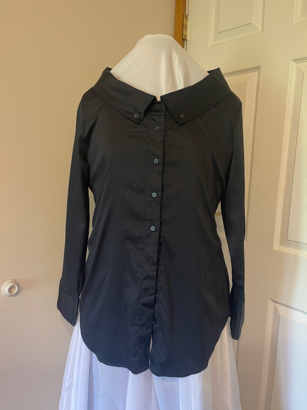Women’s Black Off-Shoulder Button-Up Top